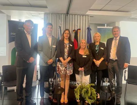 beb2685103de3552b9b74517d956f46a_L