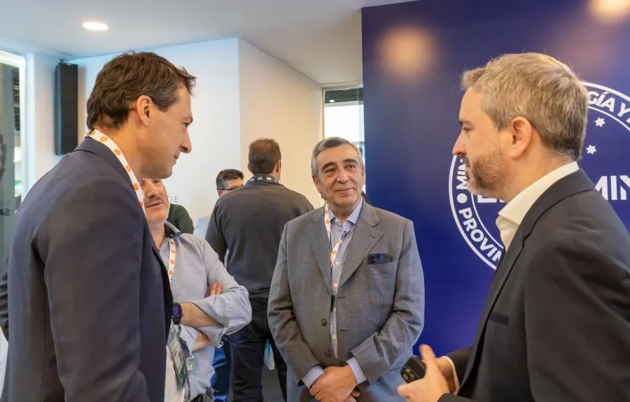 4e6ee098a67ef7203988fc8c6a7b2142_XL