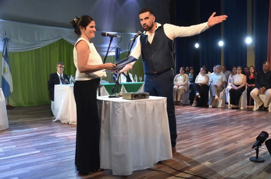 80963b91b28ed4d8fec03e67e884ceb2_XL