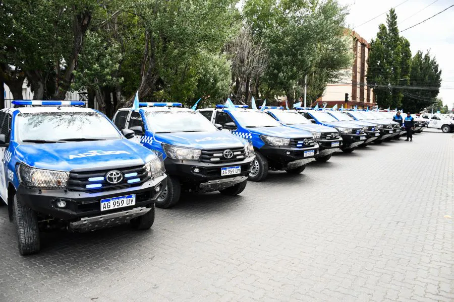 1d32c39dccd385f0074e6d3bf8fc81b4_XL