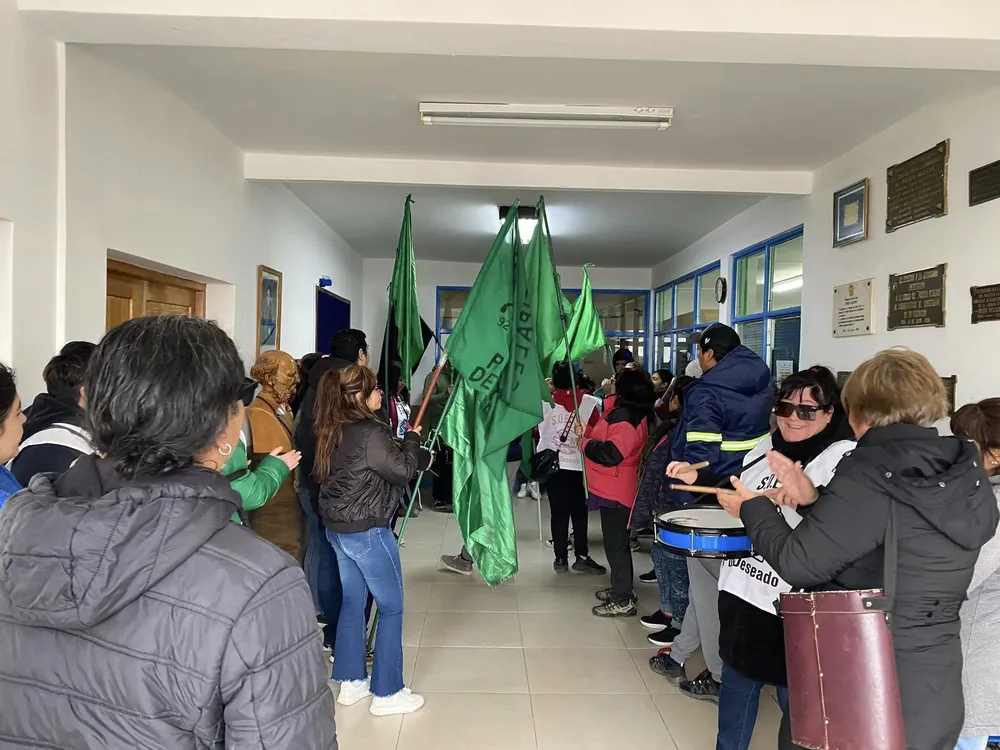 489260367_975320854773810_7426051280347550564_n