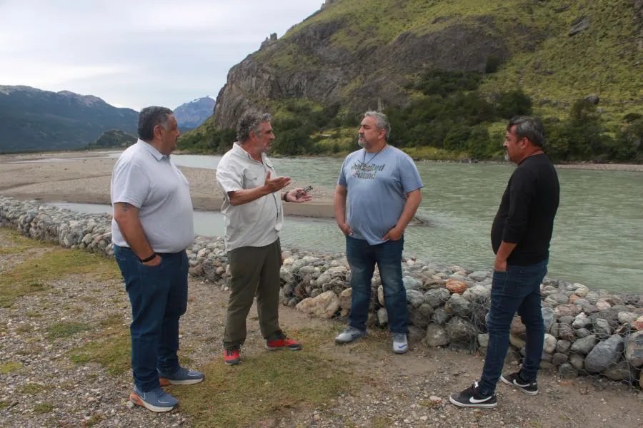 0bf533f615682663fb41d3bde4a781d9_XL