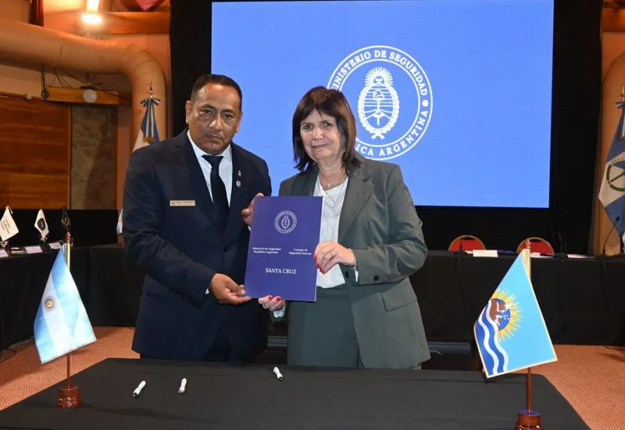 ce3df5161c0b8c9656d03767cd26c88f_XL