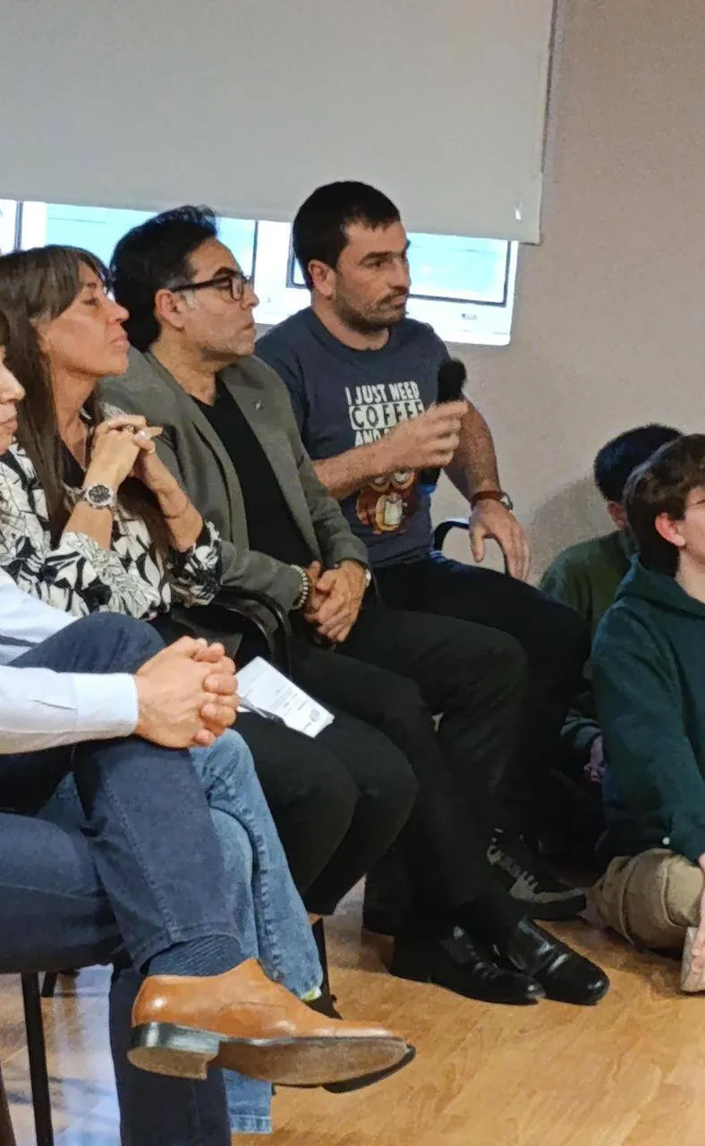 469076149_917616297127962_3349780066278650871_n