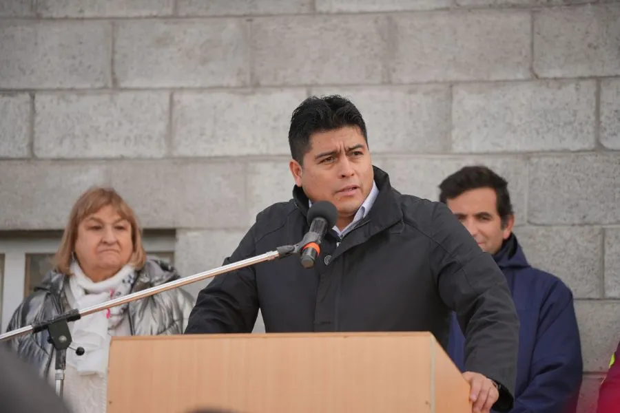 93f4d082e7f8643f816ac7b4cbce76a5_XL