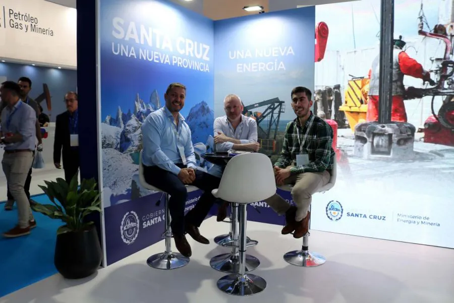 7f81791601981b81a7f3c91f4f4933f4_XL