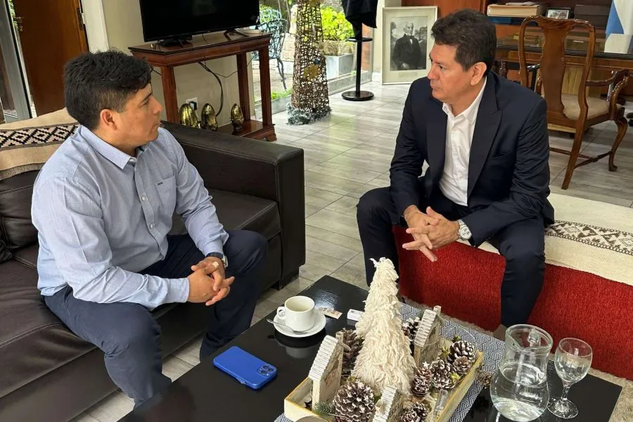 e43a3e41fd9e03369c449f7c3ddfdbef_XL