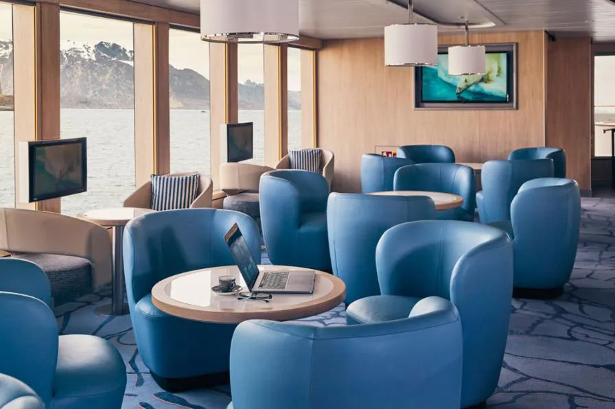 the-ice-lounge-nat-geo-endurance.jpg.adapt.eight-ninety-six