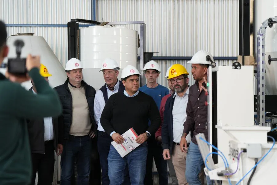 f83e774ee8de21bfe4c2cab070907514_XL