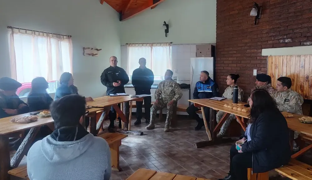 f59803b0-4f5a-41dc-9ad6-e53676dd15fc