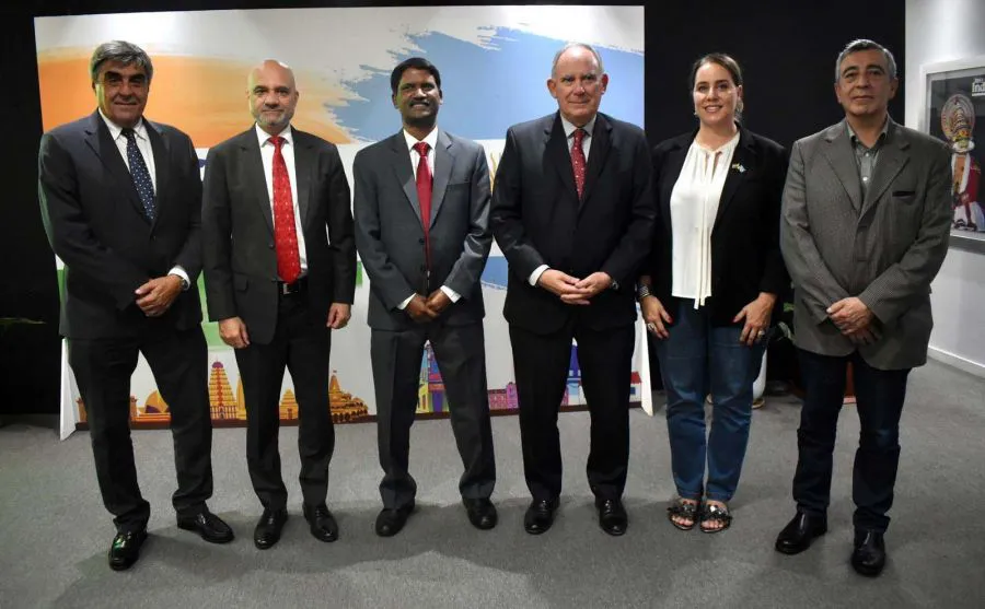 bebcaada7e9ab7f4c6a023af5787b94c_XL