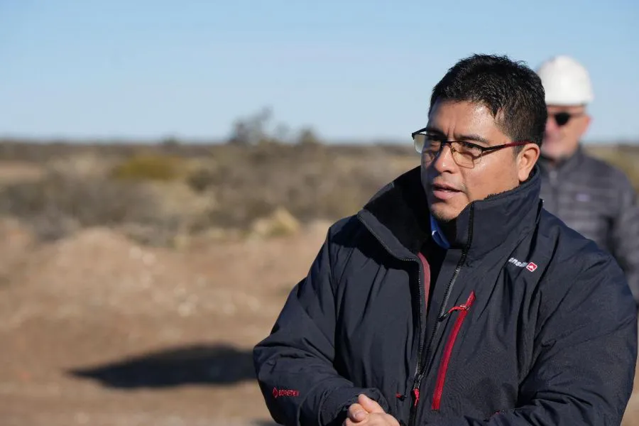 f21e8b42f630a3dd2ea1bb702a2e20b5_XL