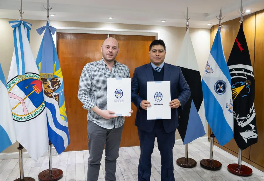 bbb8a93967c0f0d8c8aa15f6f230c9f9_XL